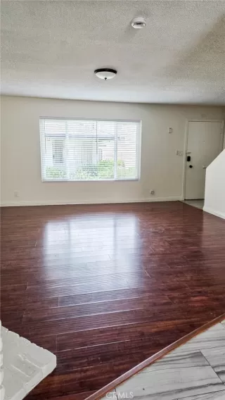 Photo #3: OC25237586 Listing 