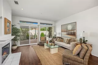 Photo #4: OC25237716 Listing 