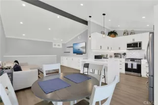 Photo #4: OC25237923 Listing 