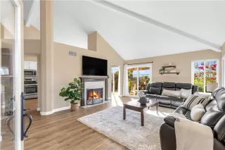 Photo #4: OC25238028 Listing