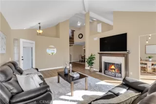 Photo #5: OC25238028 Listing