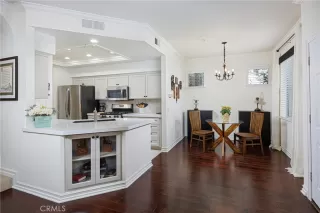 Photo #6: OC25238191 Listing 