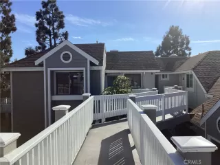 More Details about MLS # OC25238208 : 4682 WARNER