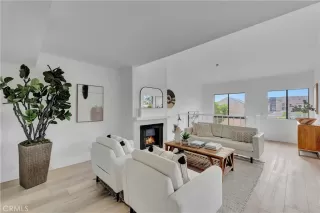 Photo #4: OC25238309 Listing 