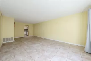 Photo #4: OC25238531 Listing 