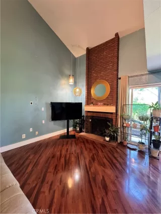 Photo #4: OC25239093 Listing 