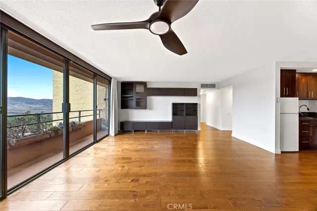 MLS: OC25239169 Condo For Sale