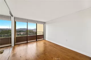 Photo #5: OC25239169 Listing