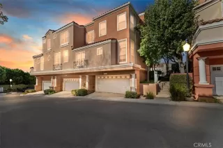 Browse active condo listings in SUMMIT RENAISSANCE