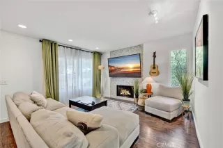 Browse active condo listings in VILLEURBANNE