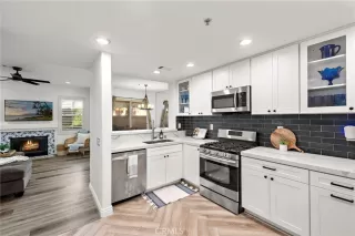 Browse active condo listings in CALIFORNIA COURT