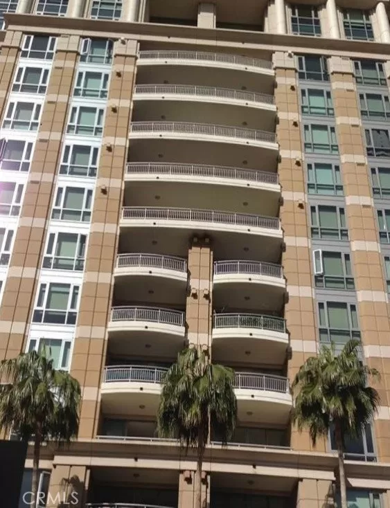 MLS: OC25240041 Condo For Sale