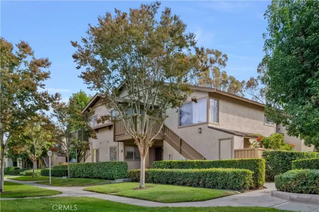 MLS: OC25240159 Condo For Sale