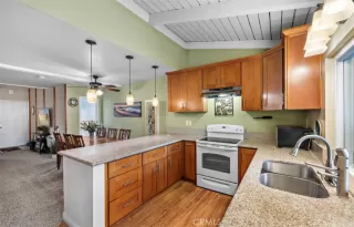 Photo #5: OC25240532 Listing 