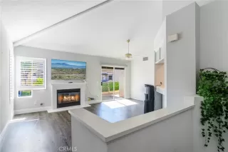 Photo #6: OC25240774 Listing 