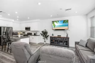 Photo #2: OC25240917 Listing 