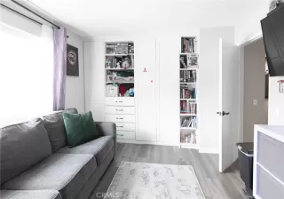 Photo #5: OC25241058 Listing 