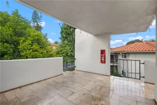 Photo #4: OC25241293 Listing 