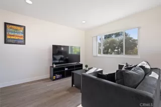 Photo #5: OC25241564 Listing 