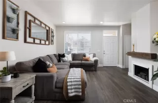 Photo #6: OC25241630 Listing