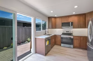 Photo #2: OC25241845 Listing