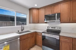 Photo #3: OC25241845 Listing