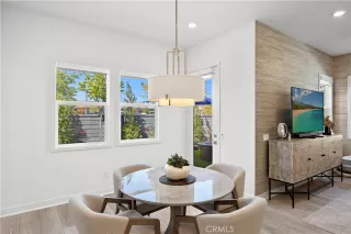 Photo #3: OC25241995 Listing