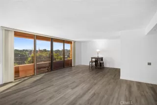 Photo #5: OC25242783 Listing