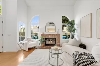 Photo #3: OC25243087 Listing 