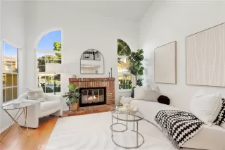 Photo #4: OC25243087 Listing 