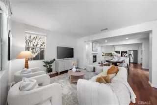 Photo #3: OC25243957 Listing 