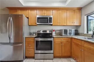 Photo #5: OC25244452 Listing