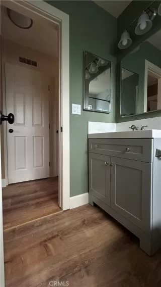 Photo #2: OC25244828 Listing