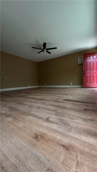 Photo #6: OC25244828 Listing