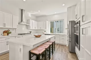 Photo #4: OC25244956 Listing 