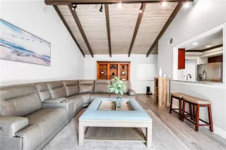 Photo #3: OC25245282 Listing