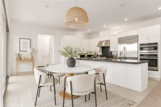 Browse active condo listings in SOMERSET IRVINE