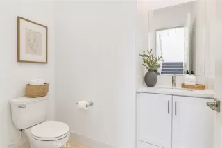 Photo #4: OC25245740 Listing