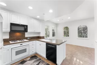 Photo #5: OC25246638 Listing 