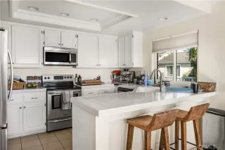 Photo #6: OC25246744 Listing 