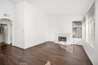 Photo #2: OC25246982 Listing 