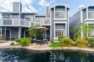 Photo #4: OC25247201 Listing 