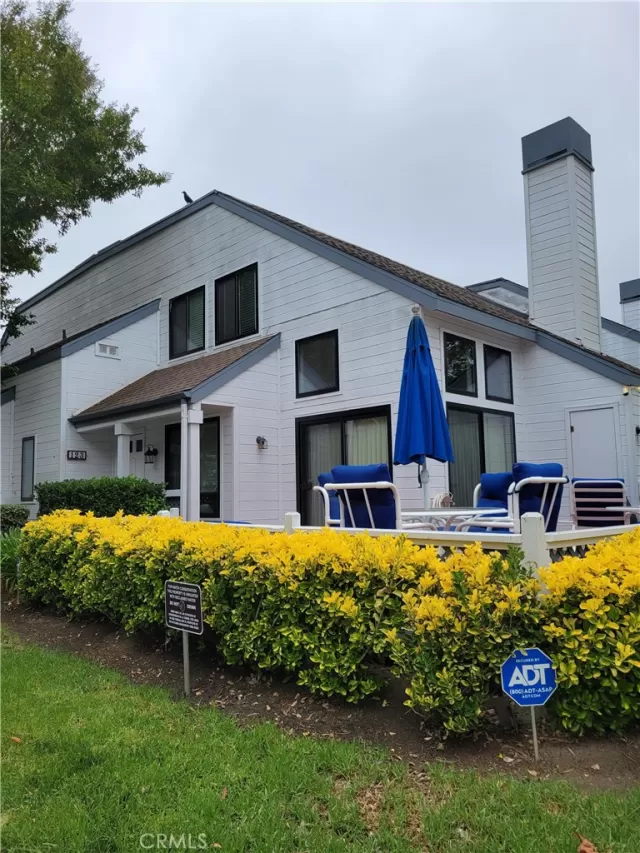 MLS: OC25247390 Condo For Sale