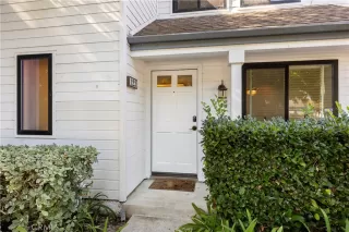 Photo #4: OC25247390 Listing 