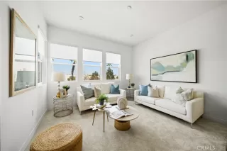 Photo #5: OC25247797 Listing 