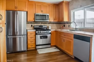 Photo #4: OC25247814 Listing 