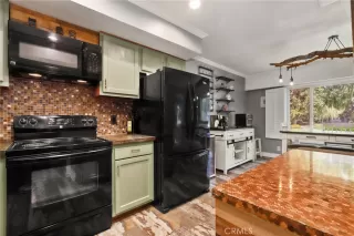 Photo #6: OC25247880 Listing