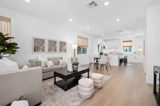 Photo #6: OC25247898 Listing 