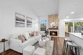 Photo #5: OC25247981 Listing