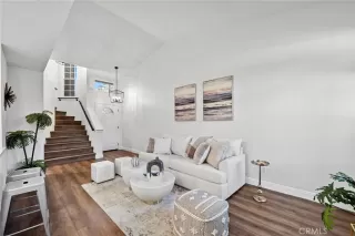 Photo #6: OC25247981 Listing